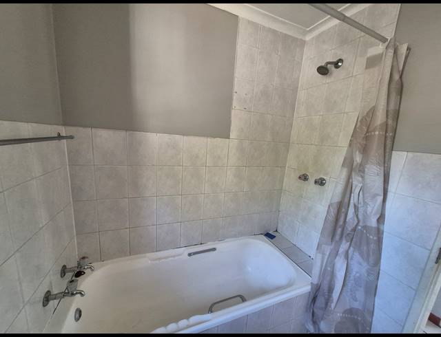 2 BEDROOM APARTMENT FOR SALE IN VORNA VALLEY